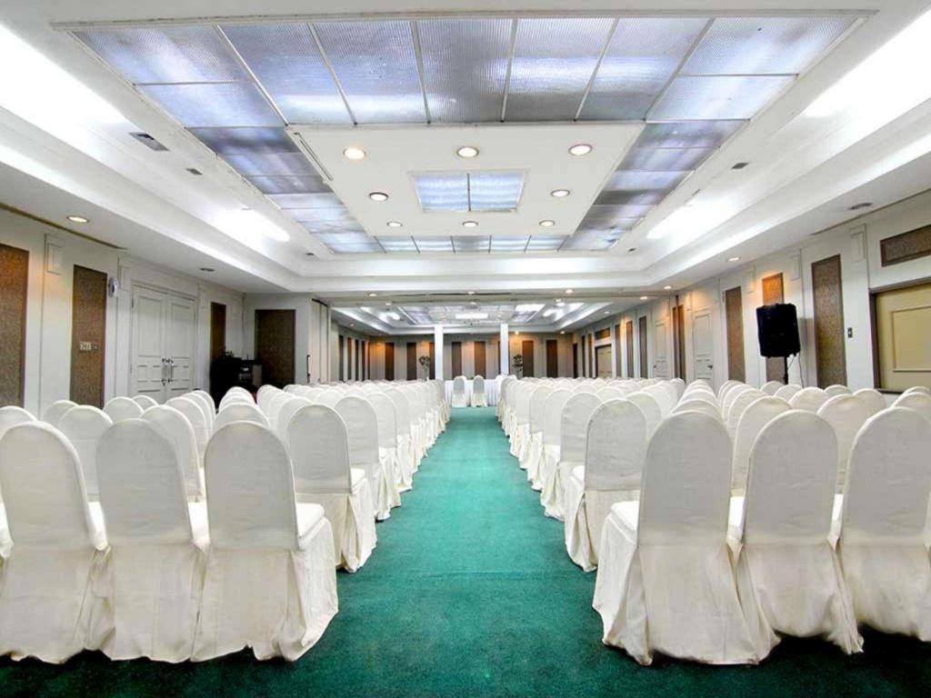 Kartika Chandra Hotel Jakarta Eksteriør bilde