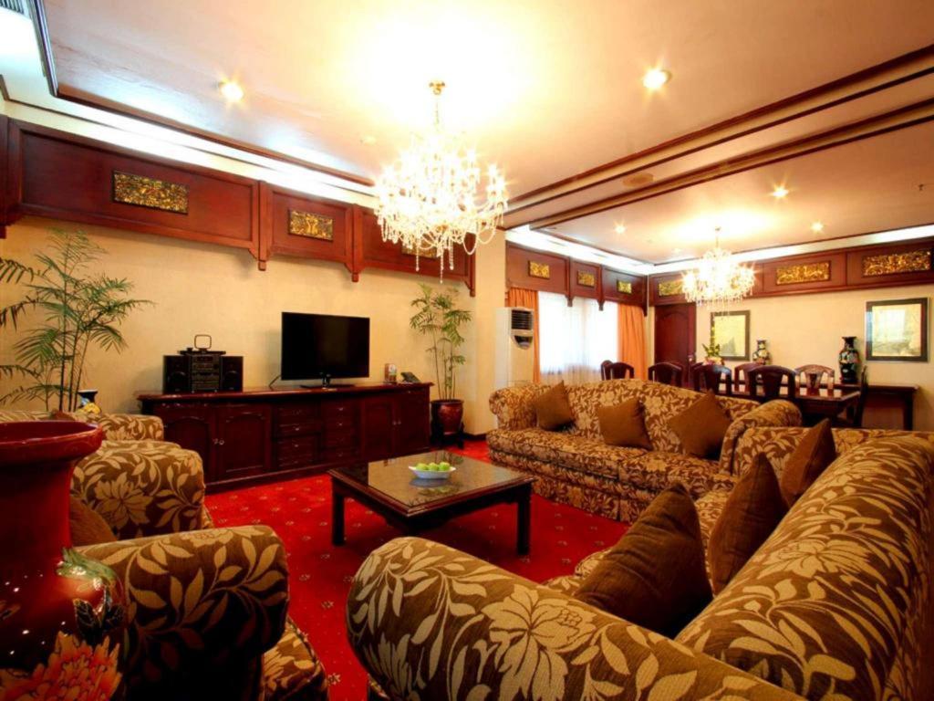 Kartika Chandra Hotel Jakarta Eksteriør bilde