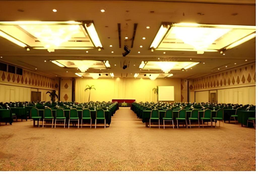 Kartika Chandra Hotel Jakarta Eksteriør bilde