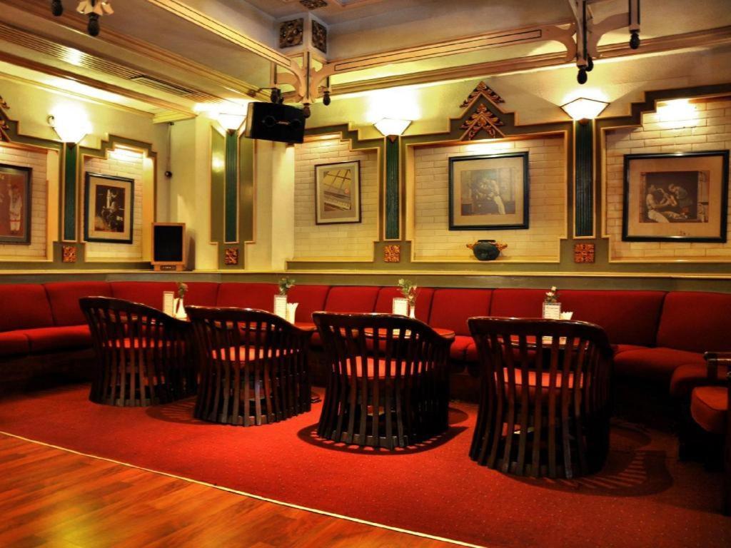Kartika Chandra Hotel Jakarta Eksteriør bilde