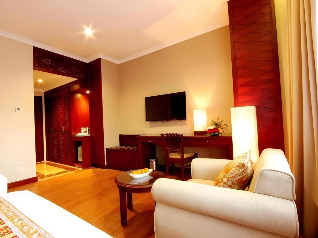 Kartika Chandra Hotel Jakarta Eksteriør bilde