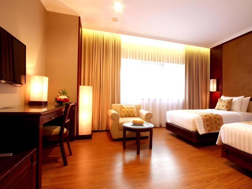 Kartika Chandra Hotel Jakarta Eksteriør bilde