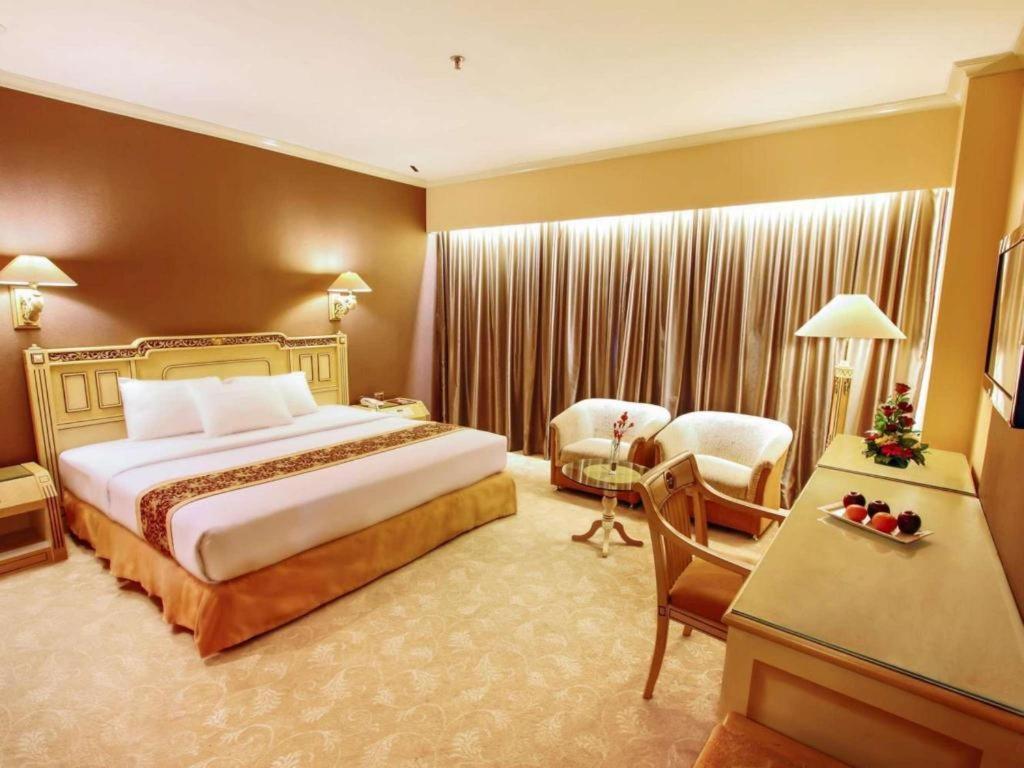 Kartika Chandra Hotel Jakarta Eksteriør bilde