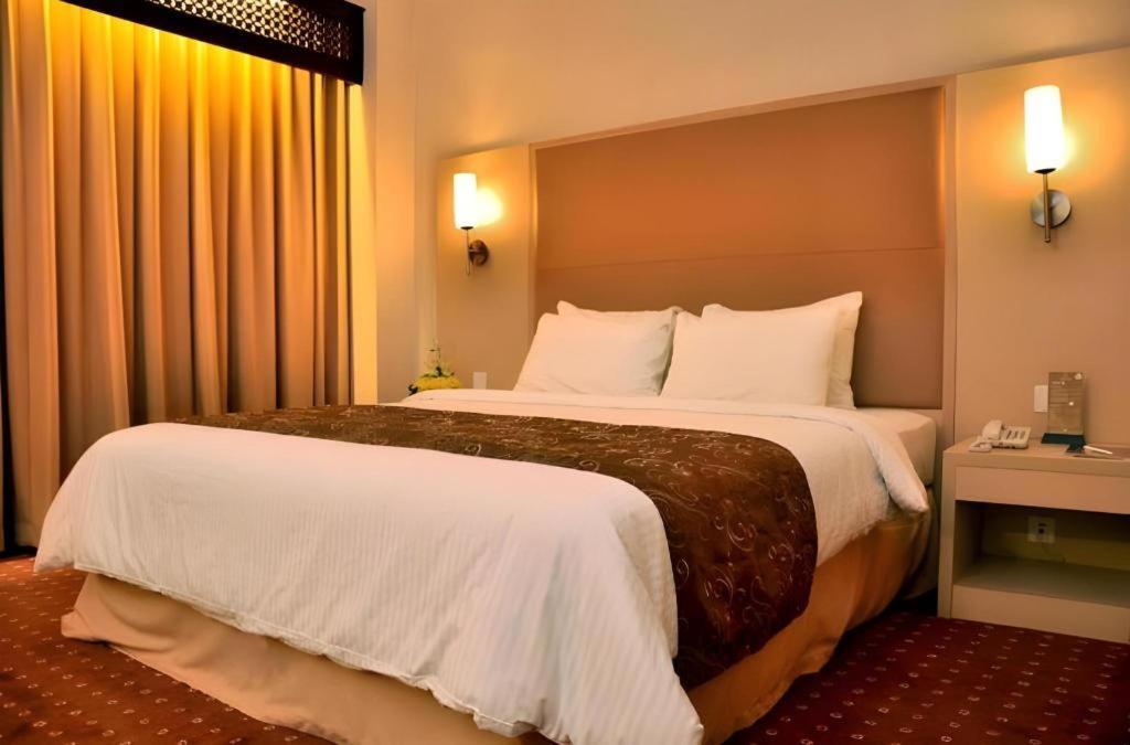 Kartika Chandra Hotel Jakarta Eksteriør bilde
