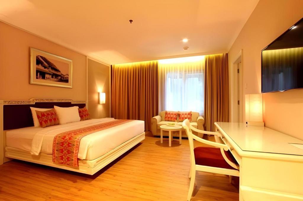 Kartika Chandra Hotel Jakarta Eksteriør bilde