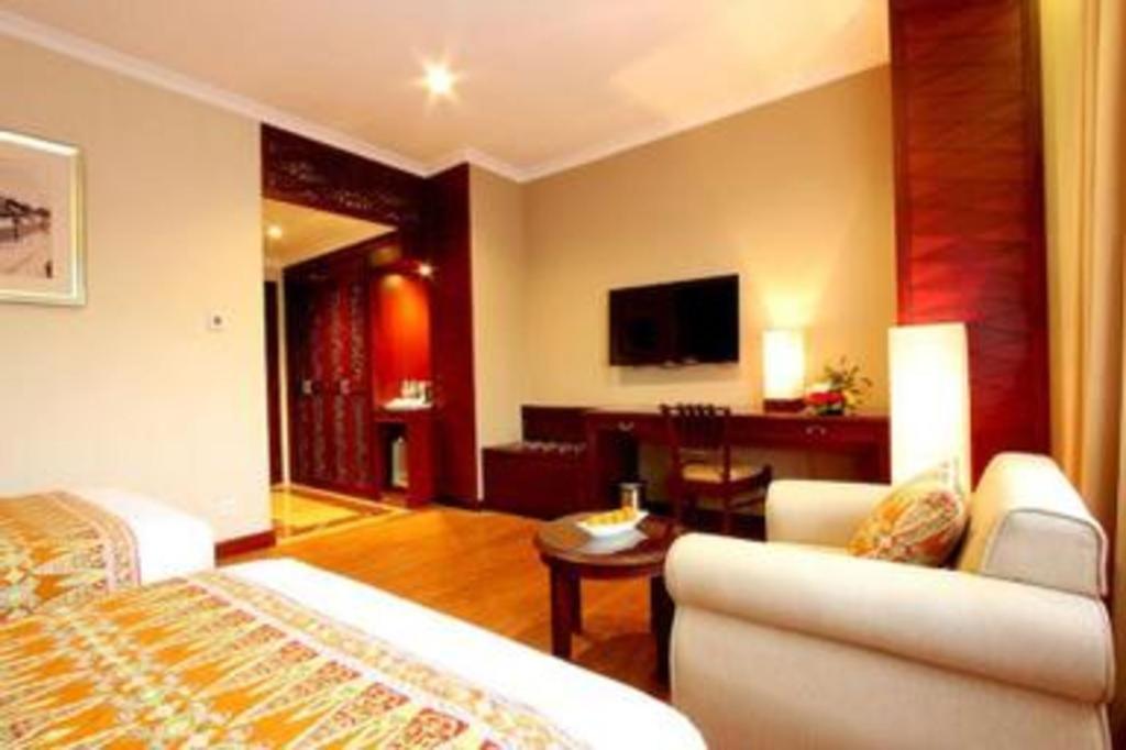 Kartika Chandra Hotel Jakarta Eksteriør bilde